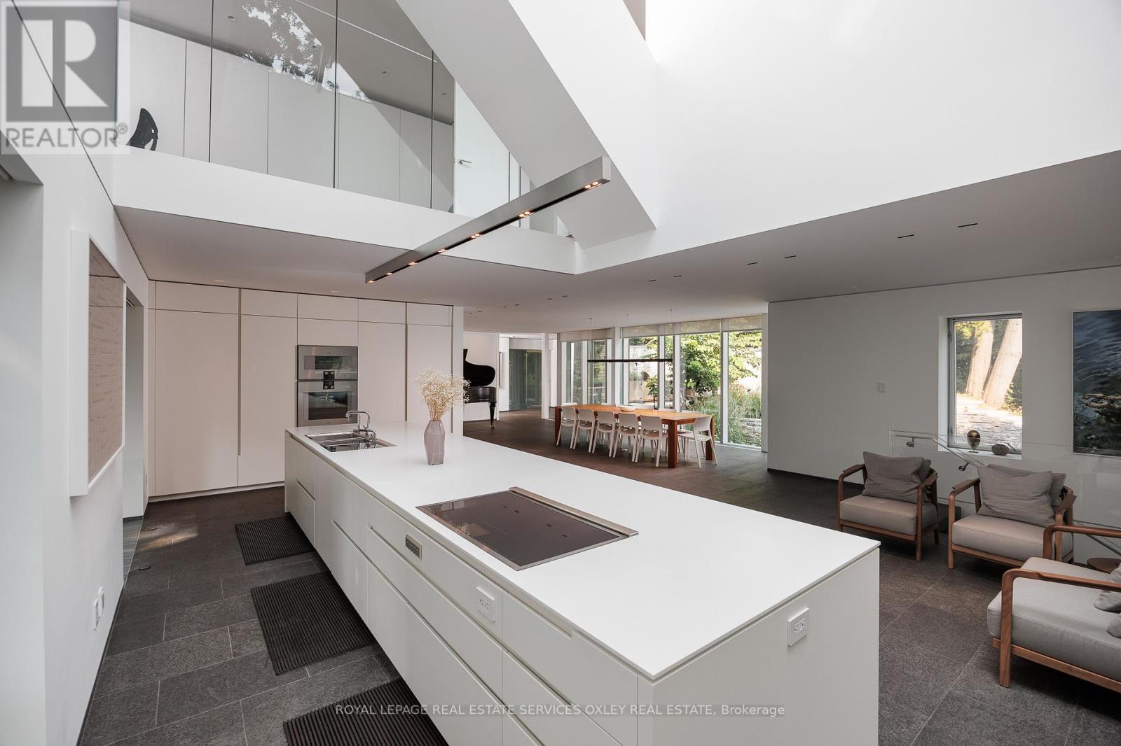 












11 BEAUMONT ROAD

,
Toronto,




Ontario
M4W1V4


