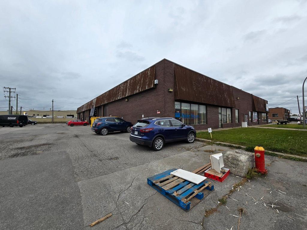 









1481


Rue Cunard

,
Laval (Chomedey),




QC
H7S2H8

