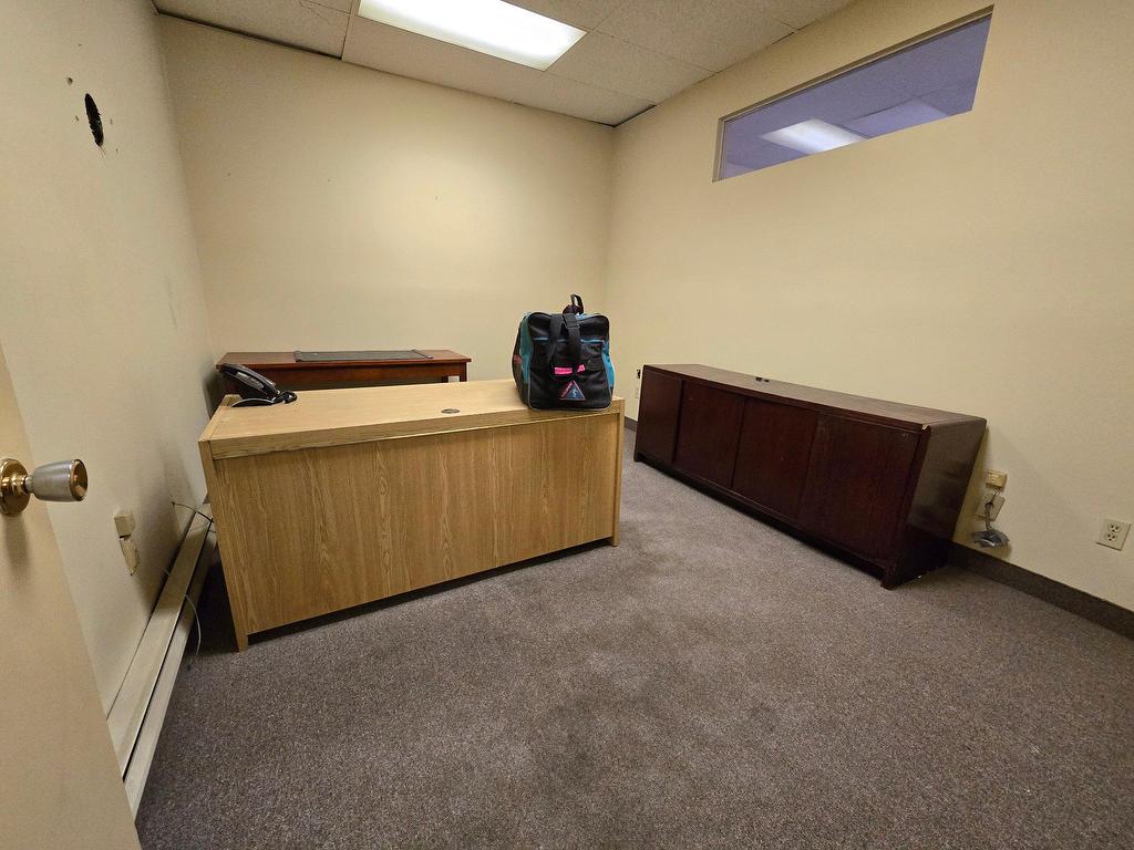 









1475


Rue Cunard

,
Laval (Chomedey),




QC
H7S2H8

