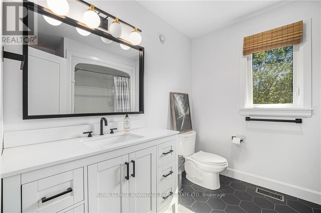 












49 AUTUMN DRIVE

,
Rideau Lakes,




Ontario
K7A4S5

