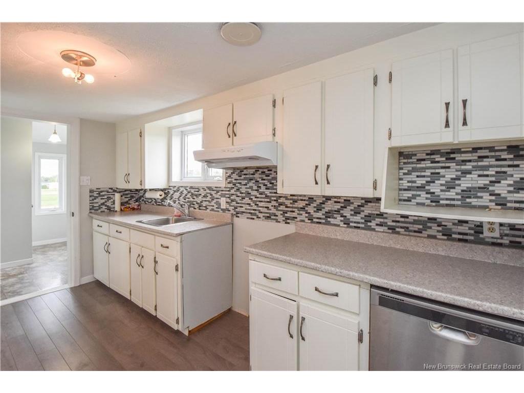 









5883


340

RTE,
Haut-Paquetville,




NB
E8R 1S9

