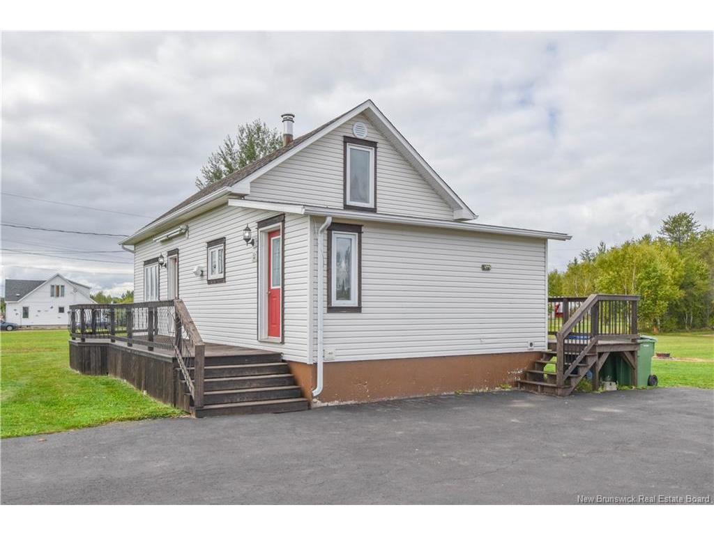 









5883


340

RTE,
Haut-Paquetville,




NB
E8R 1S9

