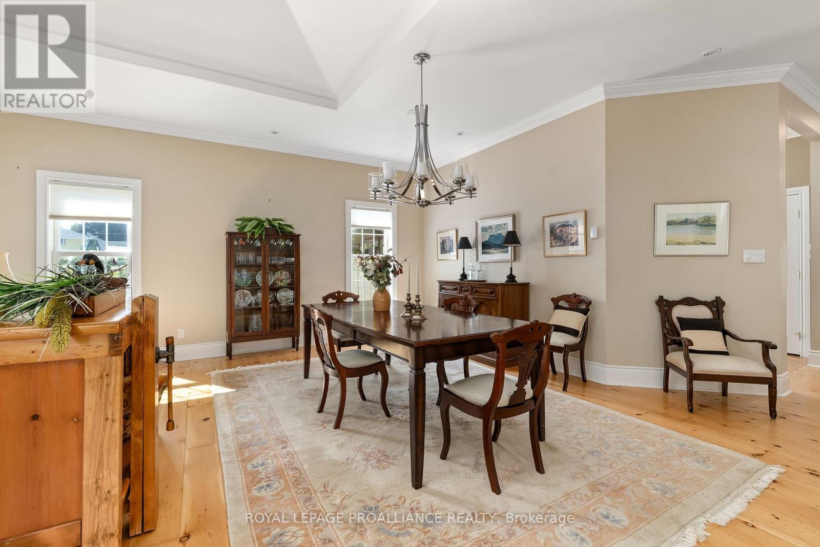 












23 MAIN STREET

,
Prince Edward County (Picton Ward),




Ontario
K0K2T0

