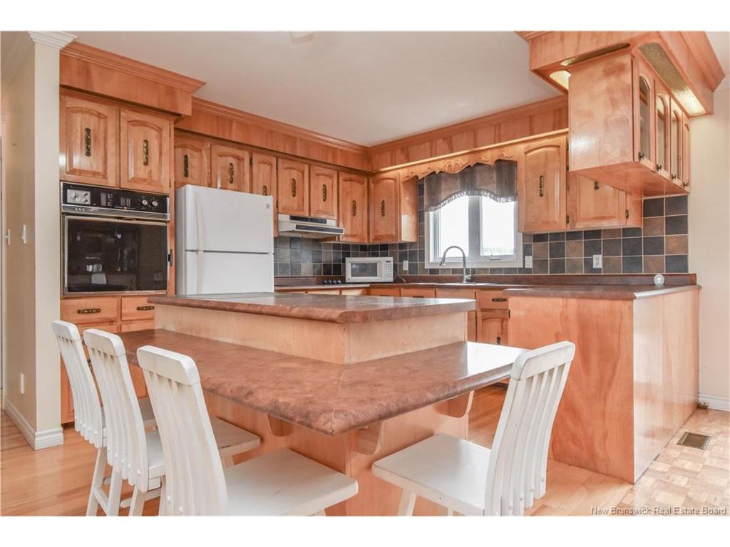 









852


Principal

RD,
Petit-Paquetville,




NB
E8R 1H1

