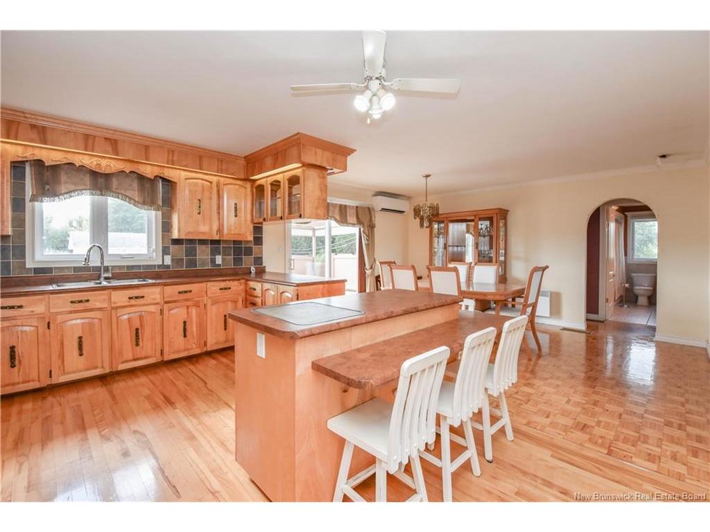 









852


Principal

RD,
Petit-Paquetville,




NB
E8R 1H1

