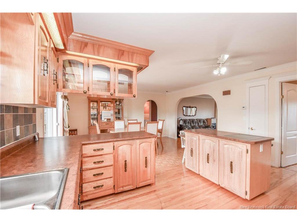 









852


Principal

RD,
Petit-Paquetville,




NB
E8R 1H1

