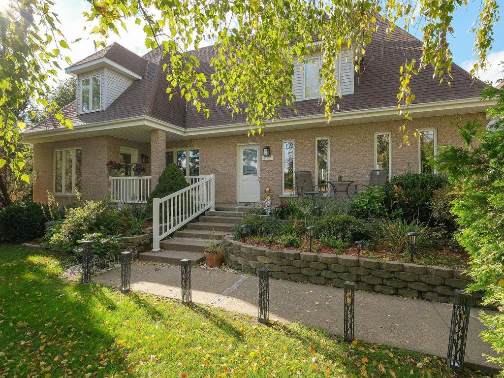 









1908


Rg du Brûlé

,
Saint-Antoine-sur-Richelieu,




QC
J0L1R0

