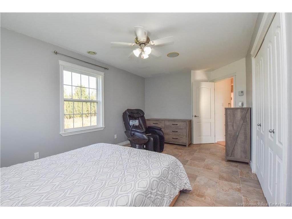 









149


4e

ST,
Shippagan,




NB
E8S 1A9

