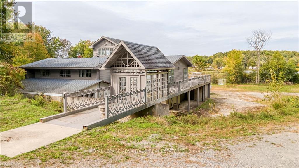 












1215 NARROWS LOCK ROAD

,
Rideau Lakes,




Ontario
K0G1V0


