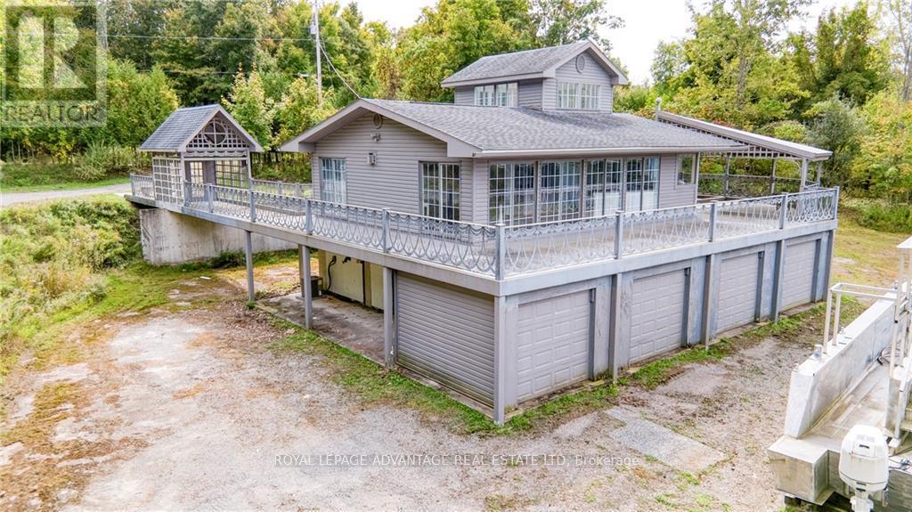 












1215 NARROWS LOCK ROAD

,
Rideau Lakes,




Ontario
K0G1V0

