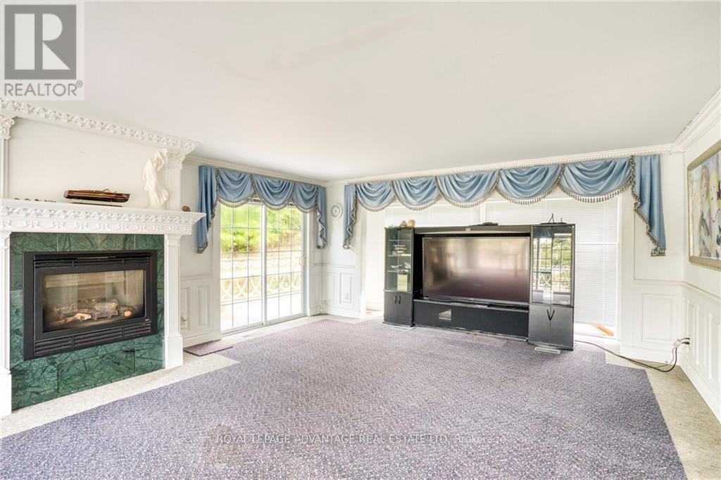 












1215 NARROWS LOCK ROAD

,
Rideau Lakes,




Ontario
K0G1V0

