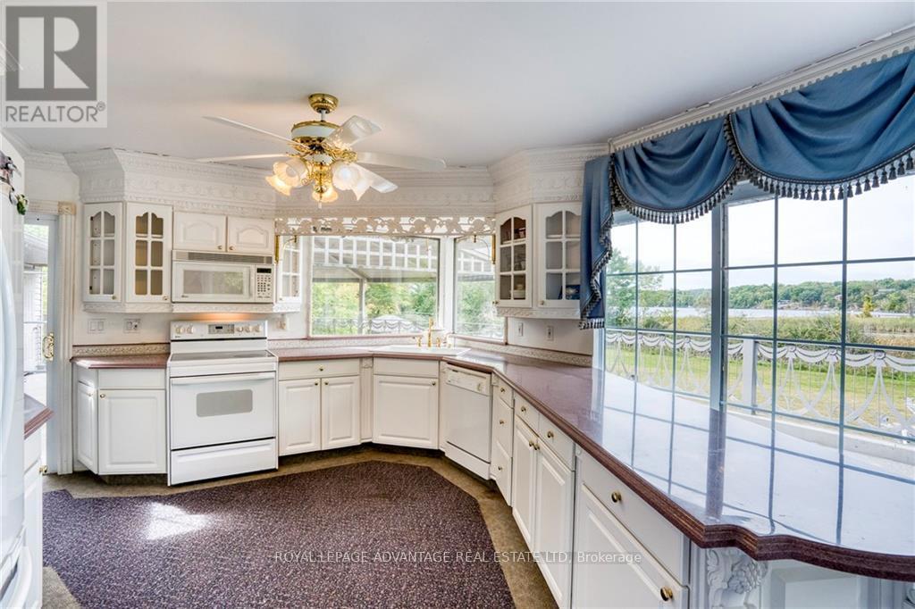 












1215 NARROWS LOCK ROAD

,
Rideau Lakes,




Ontario
K0G1V0

