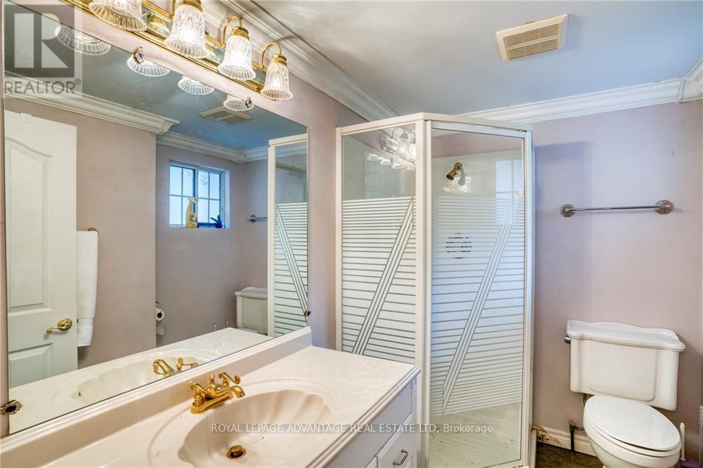 












1215 NARROWS LOCK ROAD

,
Rideau Lakes,




Ontario
K0G1V0

