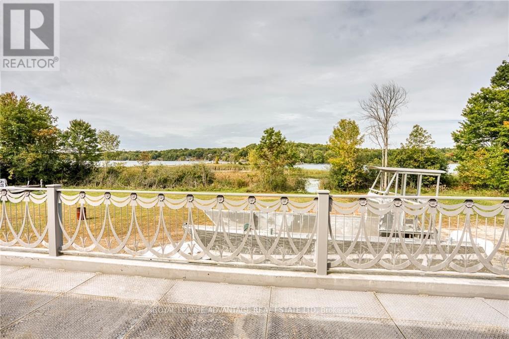 












1215 NARROWS LOCK ROAD

,
Rideau Lakes,




Ontario
K0G1V0

