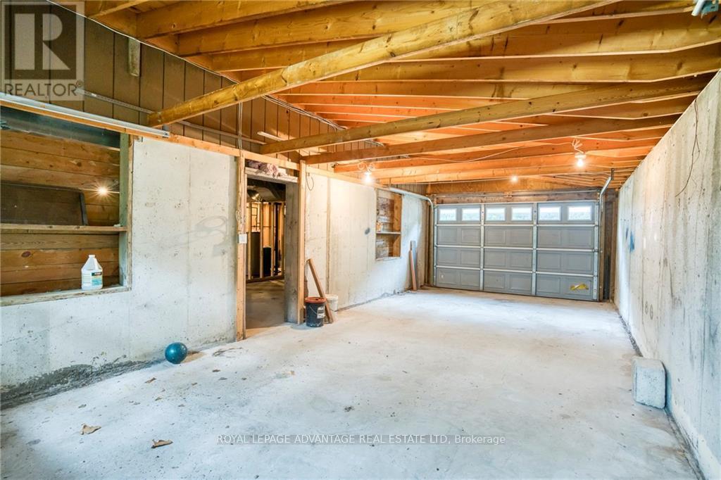 












1215 NARROWS LOCK ROAD

,
Rideau Lakes,




Ontario
K0G1V0

