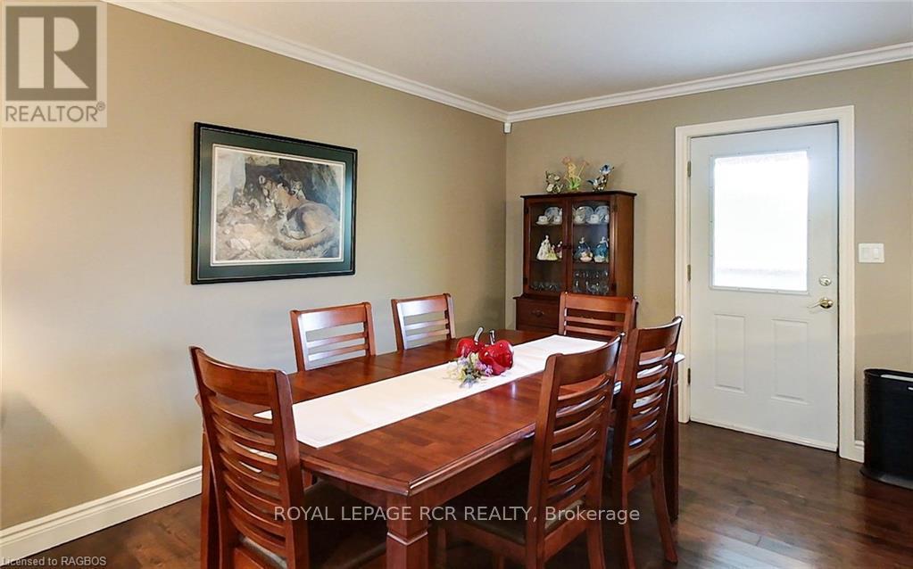 












495190 TRAVERSTON ROAD

,
West Grey,




Ontario
N0C1H0

