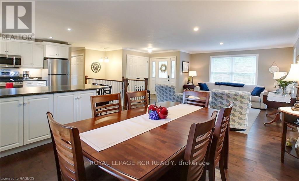 












495190 TRAVERSTON ROAD

,
West Grey,




Ontario
N0C1H0

