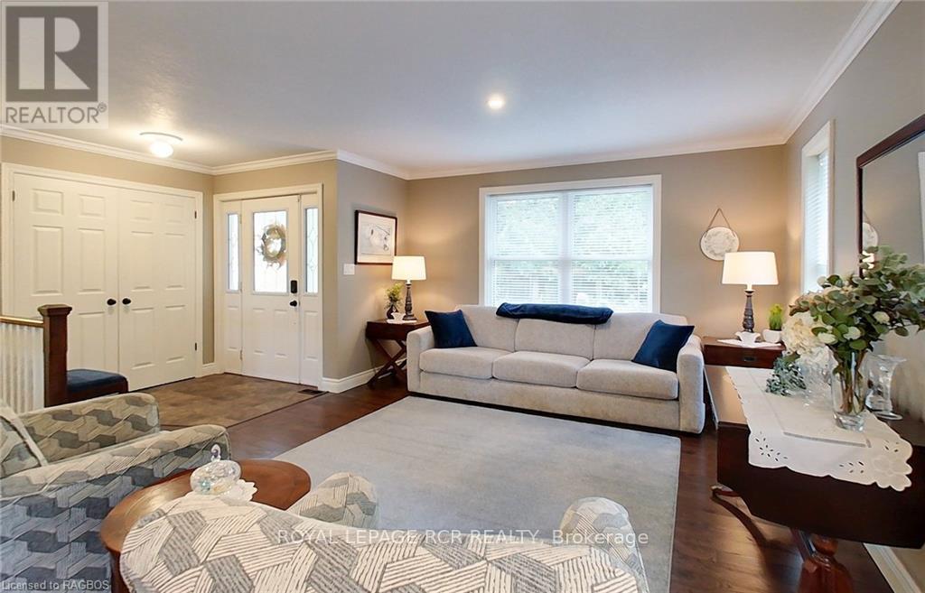 












495190 TRAVERSTON ROAD

,
West Grey,




Ontario
N0C1H0

