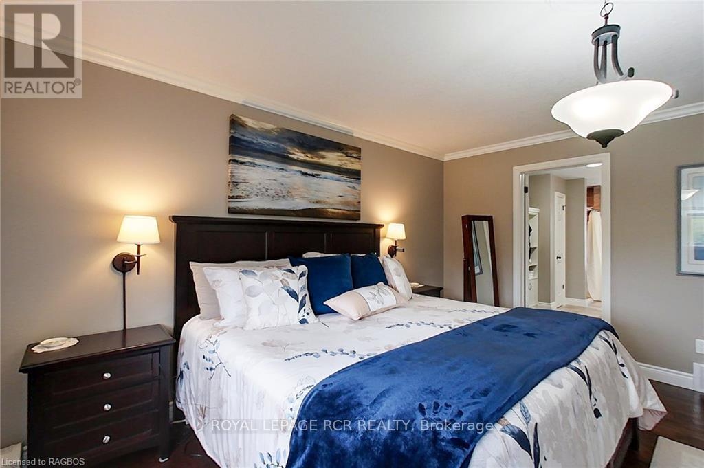 












495190 TRAVERSTON ROAD

,
West Grey,




Ontario
N0C1H0

