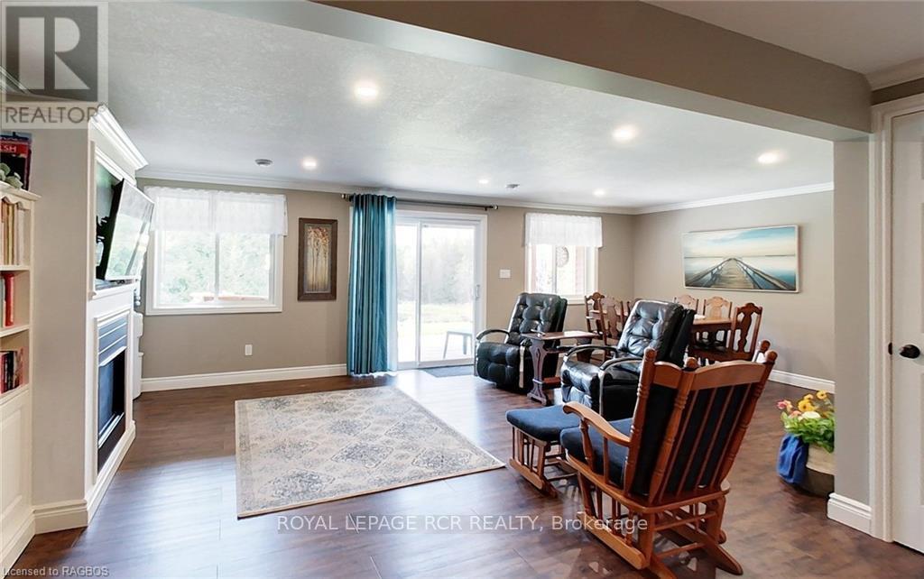 












495190 TRAVERSTON ROAD

,
West Grey,




Ontario
N0C1H0

