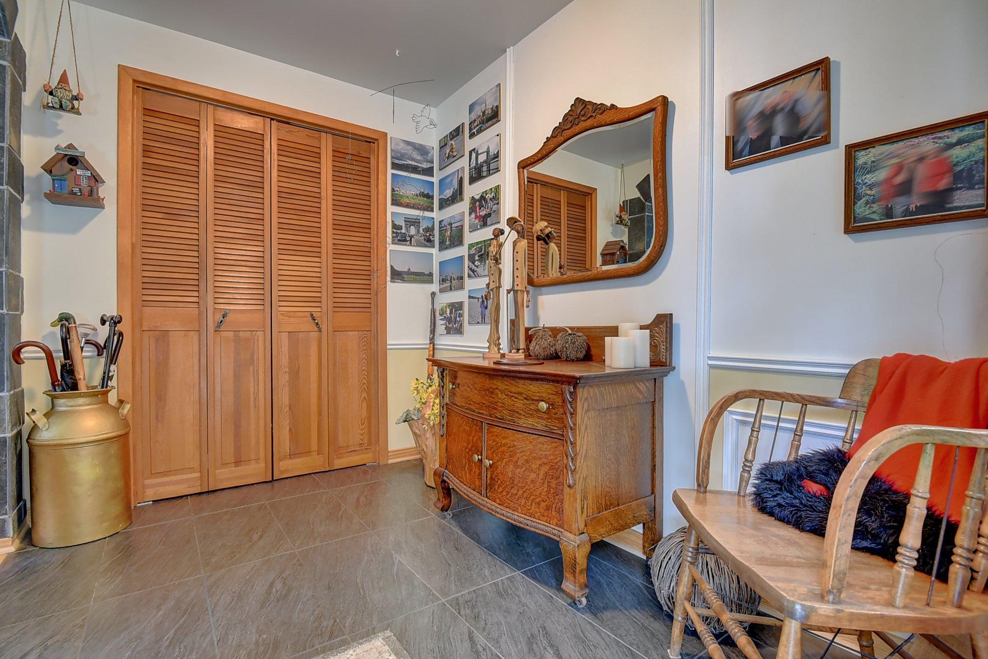 









153


Rue L'Espérance

,
Lavaltrie,




QC
J5T2X1

