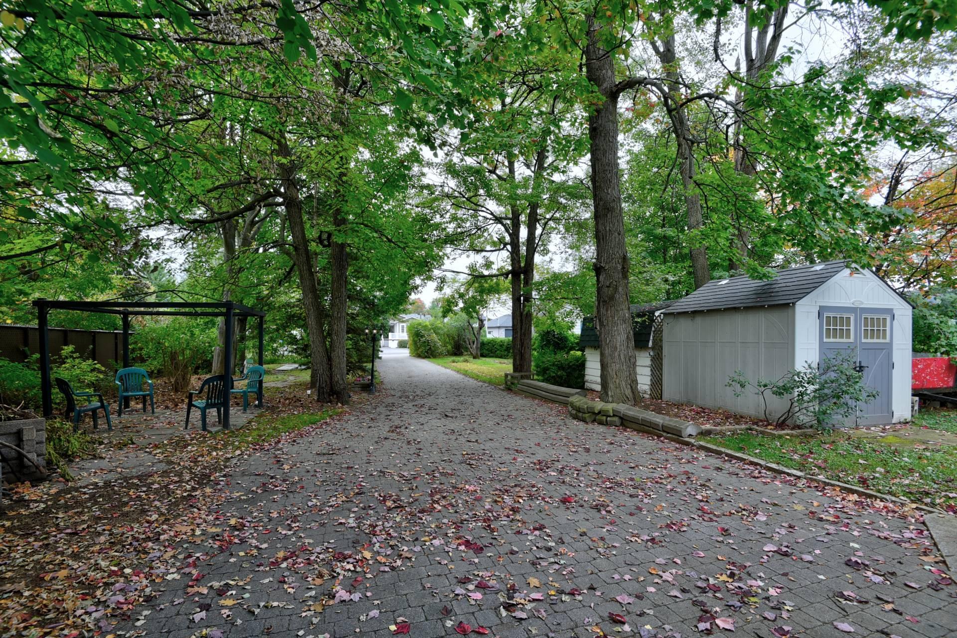 









153


Rue L'Espérance

,
Lavaltrie,




QC
J5T2X1

