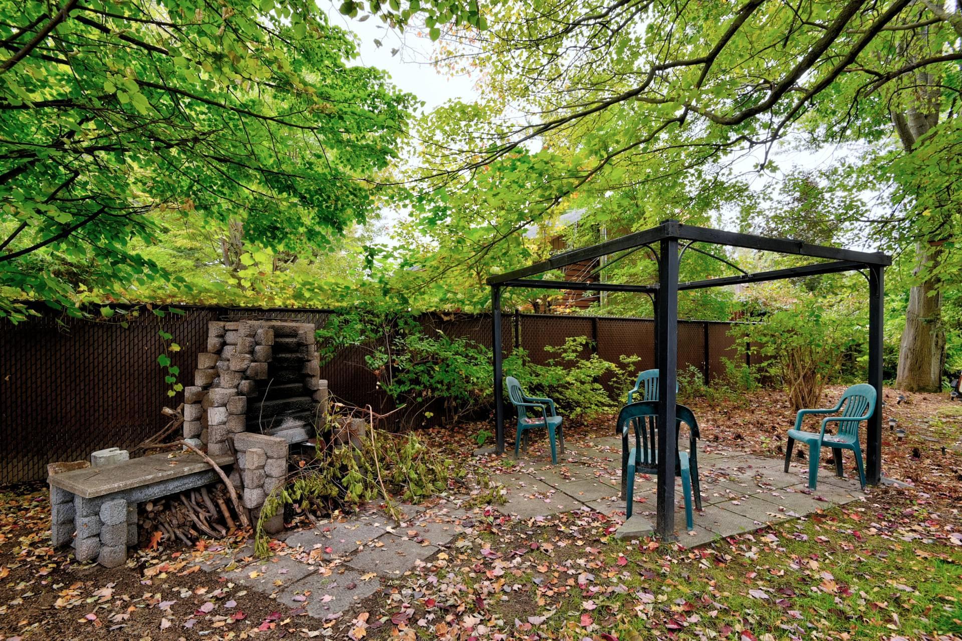 









153


Rue L'Espérance

,
Lavaltrie,




QC
J5T2X1

