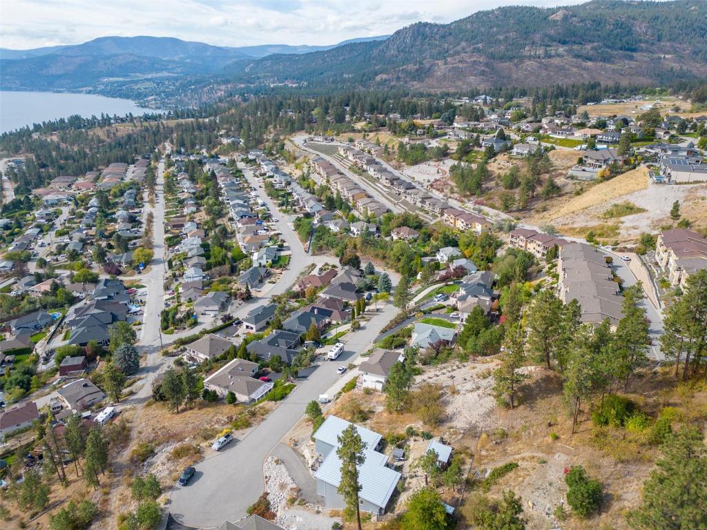









5166


MacNeill

Court,
Peachland,







BC
V0H 1X2

