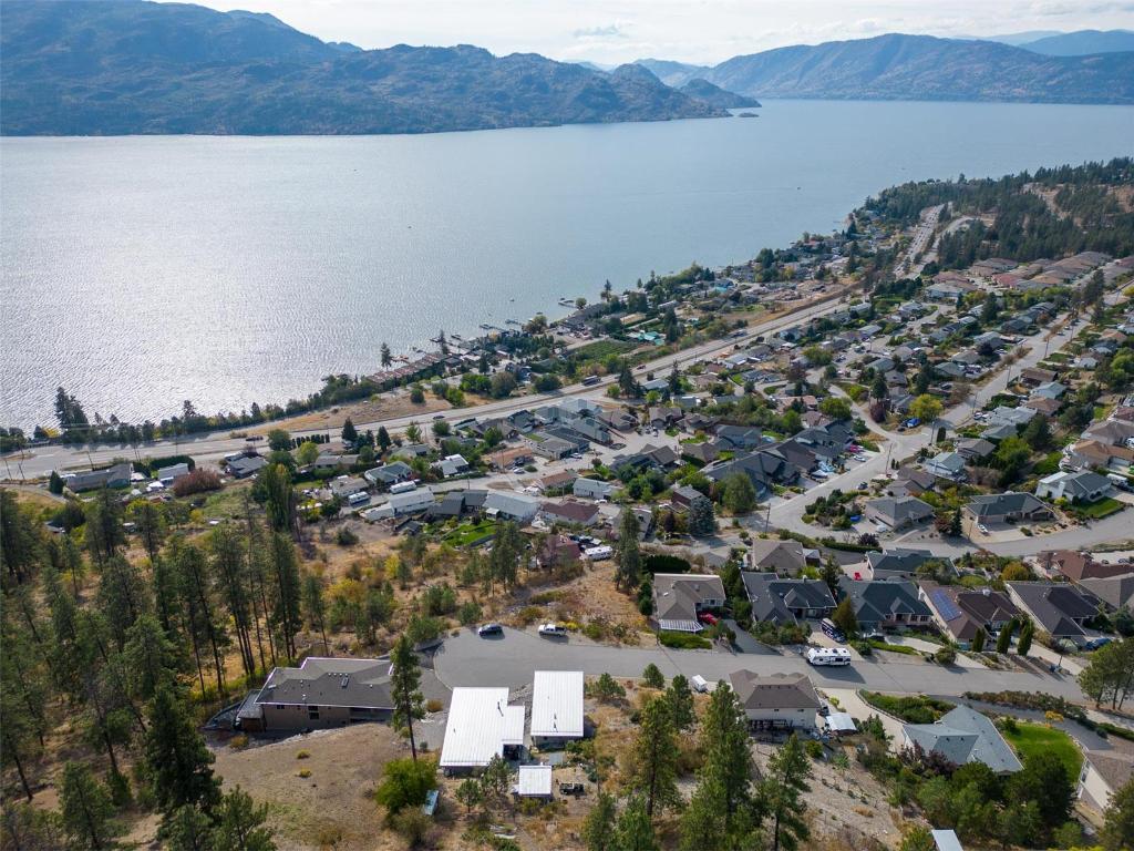 









5166


MacNeill

Court,
Peachland,







BC
V0H 1X2

