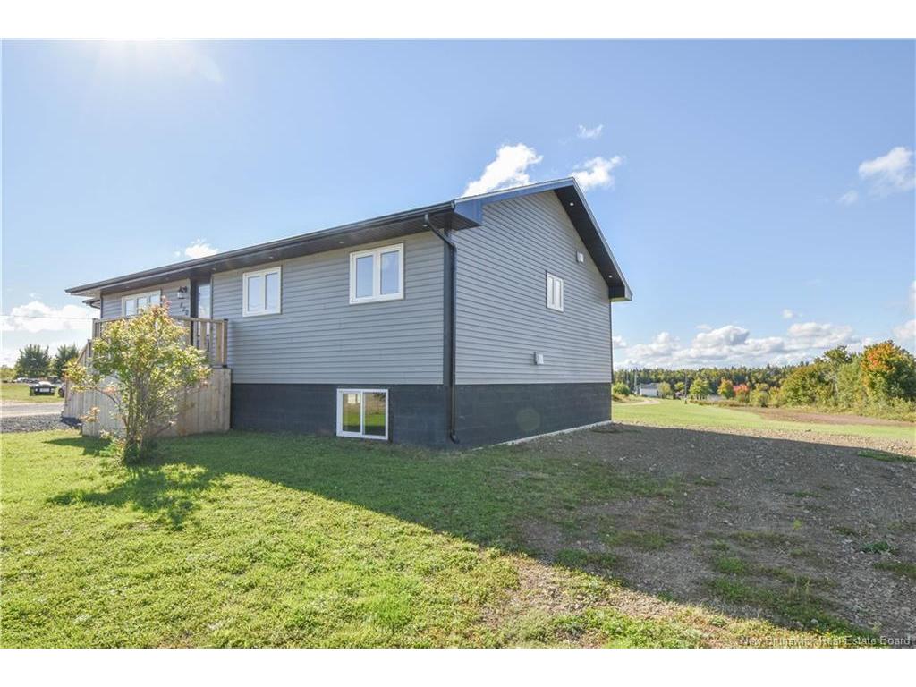 









420


345

RTE,
Évangéline,




NB
E8P 1T8

