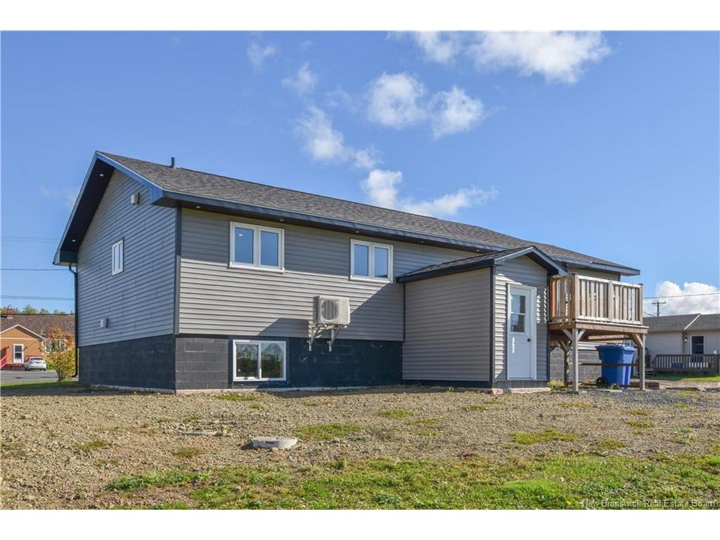 









420


345

RTE,
Évangéline,




NB
E8P 1T8

