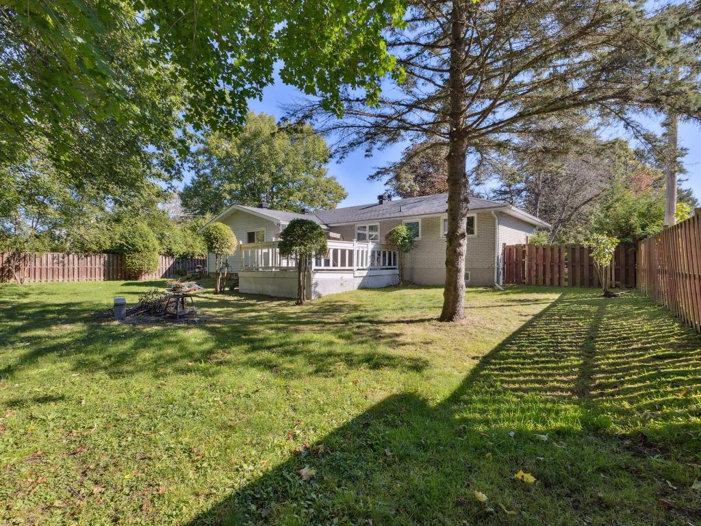 









611


Imp. Glendale

,
Gatineau (Buckingham),




QC
J8L1Y1

