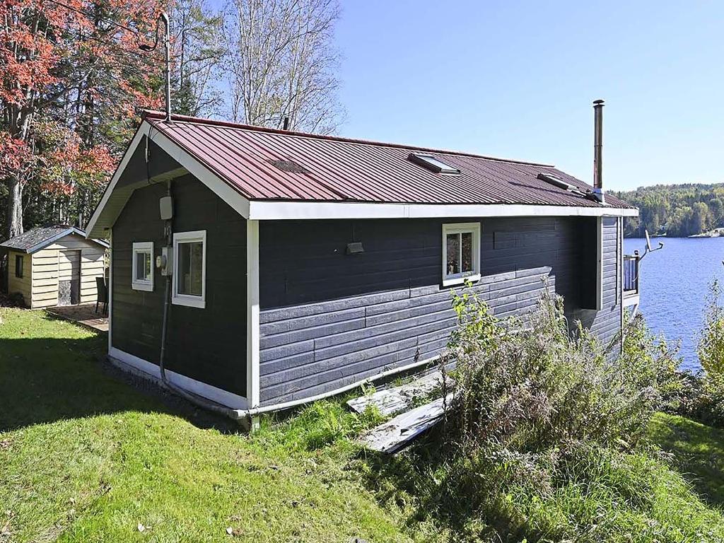 









1826


Ch. du Lac-Chaud

,
La Macaza,




QC
J0T1R0

