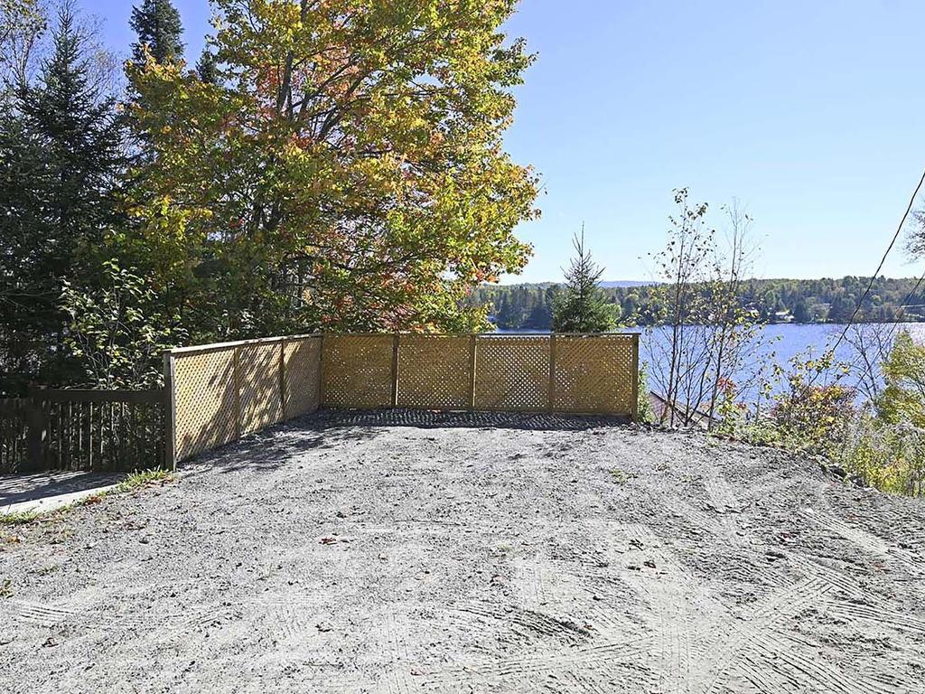 









1826


Ch. du Lac-Chaud

,
La Macaza,




QC
J0T1R0

