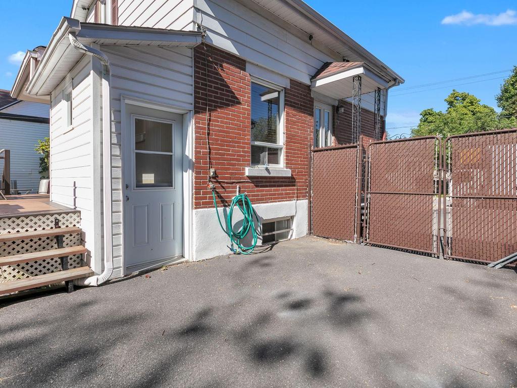 









1120


Rue St-Alexandre

,
Longueuil (Le Vieux-Longueuil),




QC
J4H3H1

