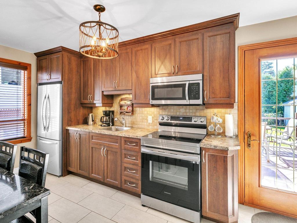









1120


Rue St-Alexandre

,
Longueuil (Le Vieux-Longueuil),




QC
J4H3H1

