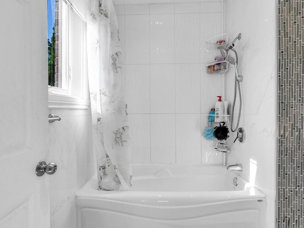 









1120


Rue St-Alexandre

,
Longueuil (Le Vieux-Longueuil),




QC
J4H3H1

