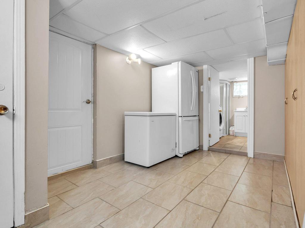 









1120


Rue St-Alexandre

,
Longueuil (Le Vieux-Longueuil),




QC
J4H3H1

