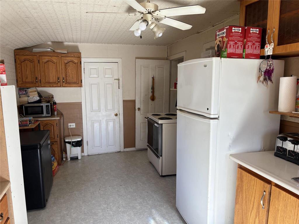 












515 Minnedosa Street

,
Newdale,




Manitoba
R0J1J0

