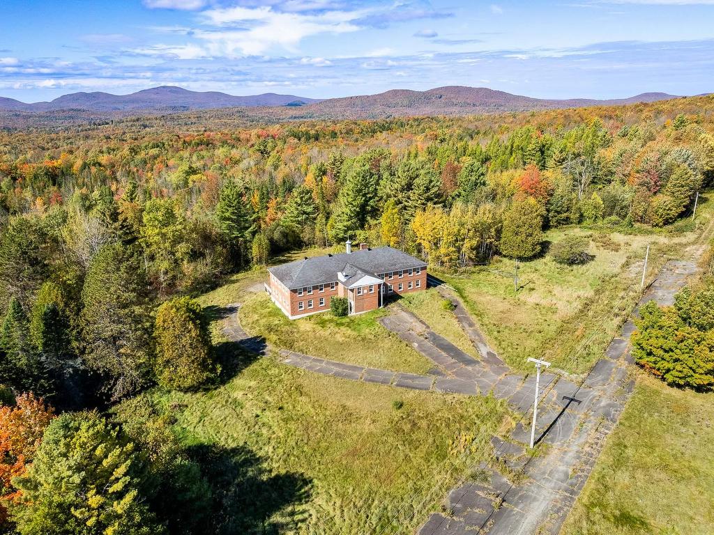 









2146


Ch. Nicholas-Austin

,
Austin,







QC
J0B1B0

