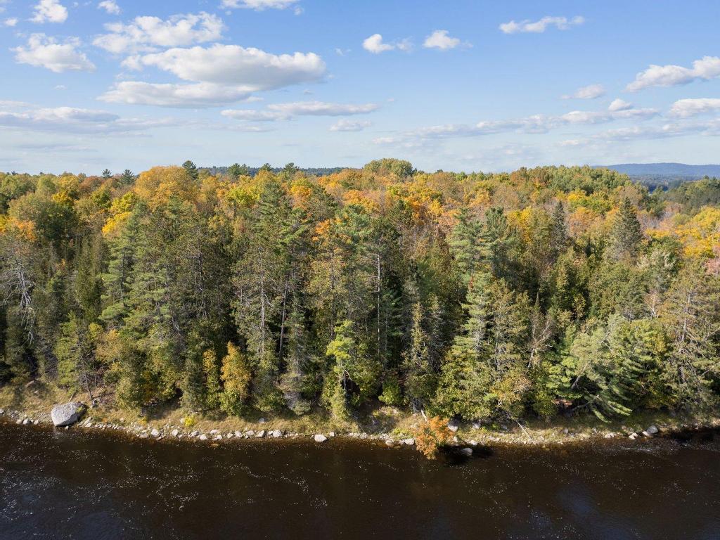 









255


Ch. East-Range

,
L'Isle-aux-Allumettes,







QC
J0X1M0


