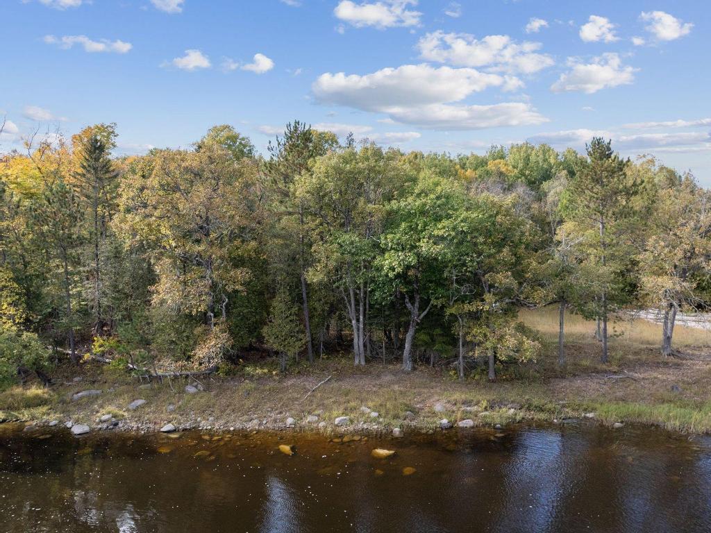 









255


Ch. East-Range

,
L'Isle-aux-Allumettes,







QC
J0X1M0

