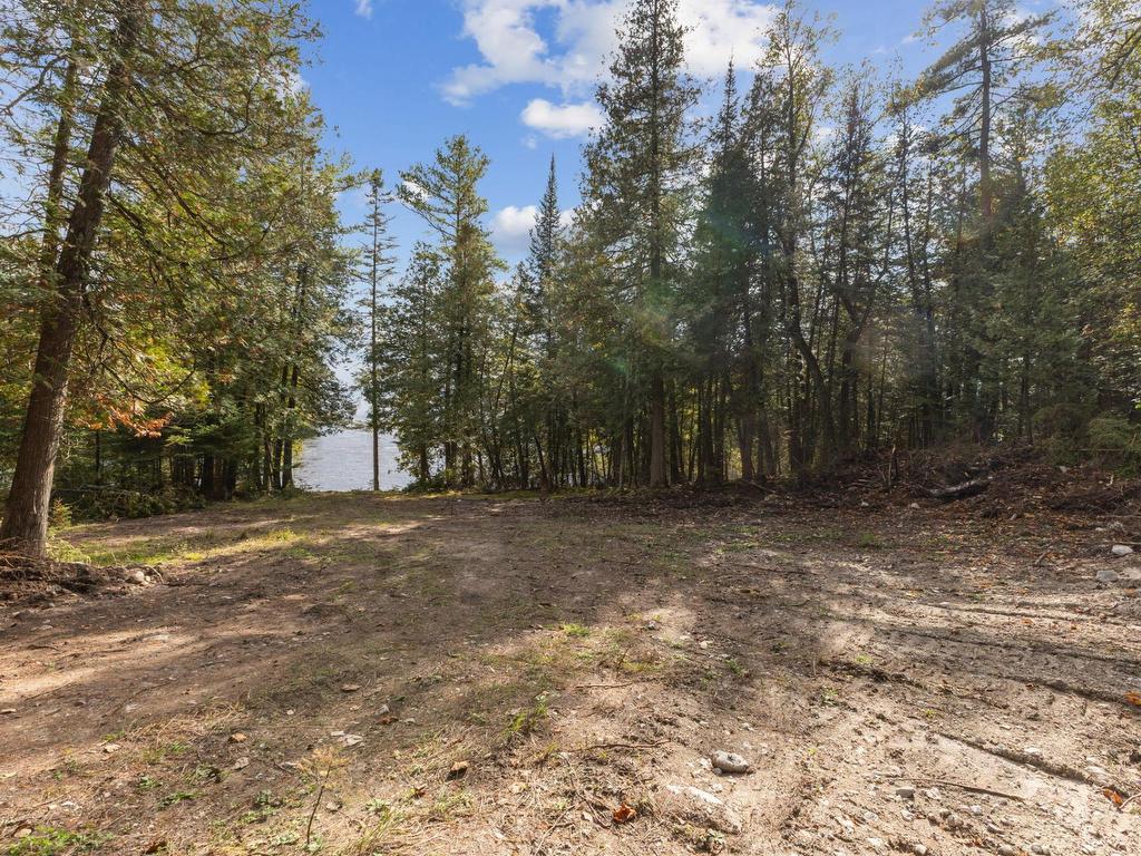 









255


Ch. East-Range

,
L'Isle-aux-Allumettes,







QC
J0X1M0

