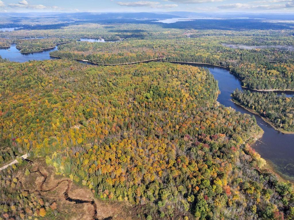









255


Ch. East-Range

,
L'Isle-aux-Allumettes,







QC
J0X1M0

