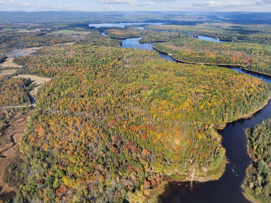 









255


Ch. East-Range

,
L'Isle-aux-Allumettes,







QC
J0X1M0

