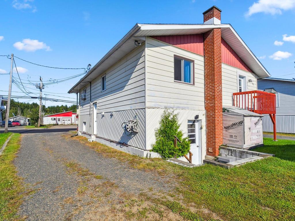 









479

 - 481


Rue Notre-Dame

,
Saint-Alexis-des-Monts,




QC
J0K1V0

