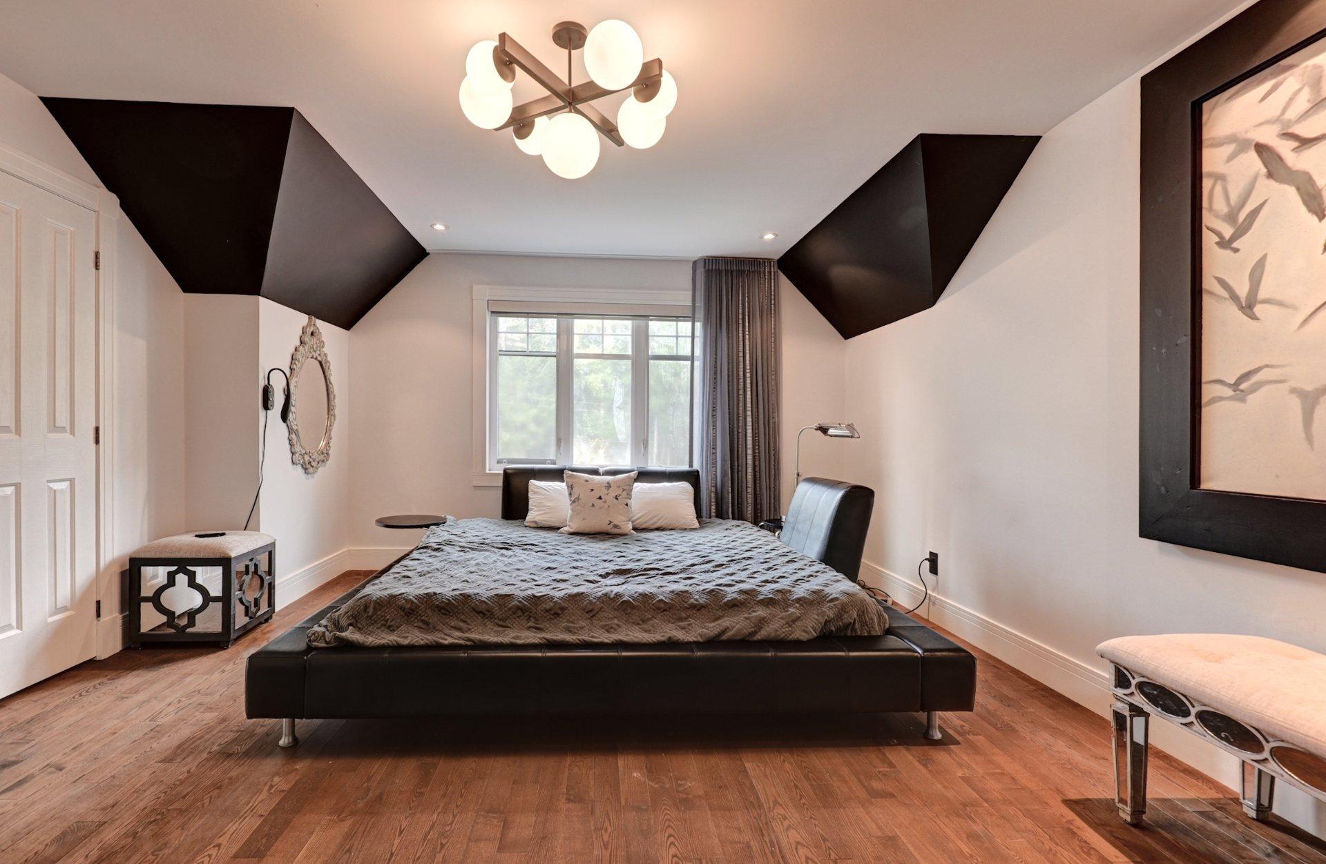 









1380


Rue de la Réserve

,
Saint-Lucien,




QC
J0C1N0

