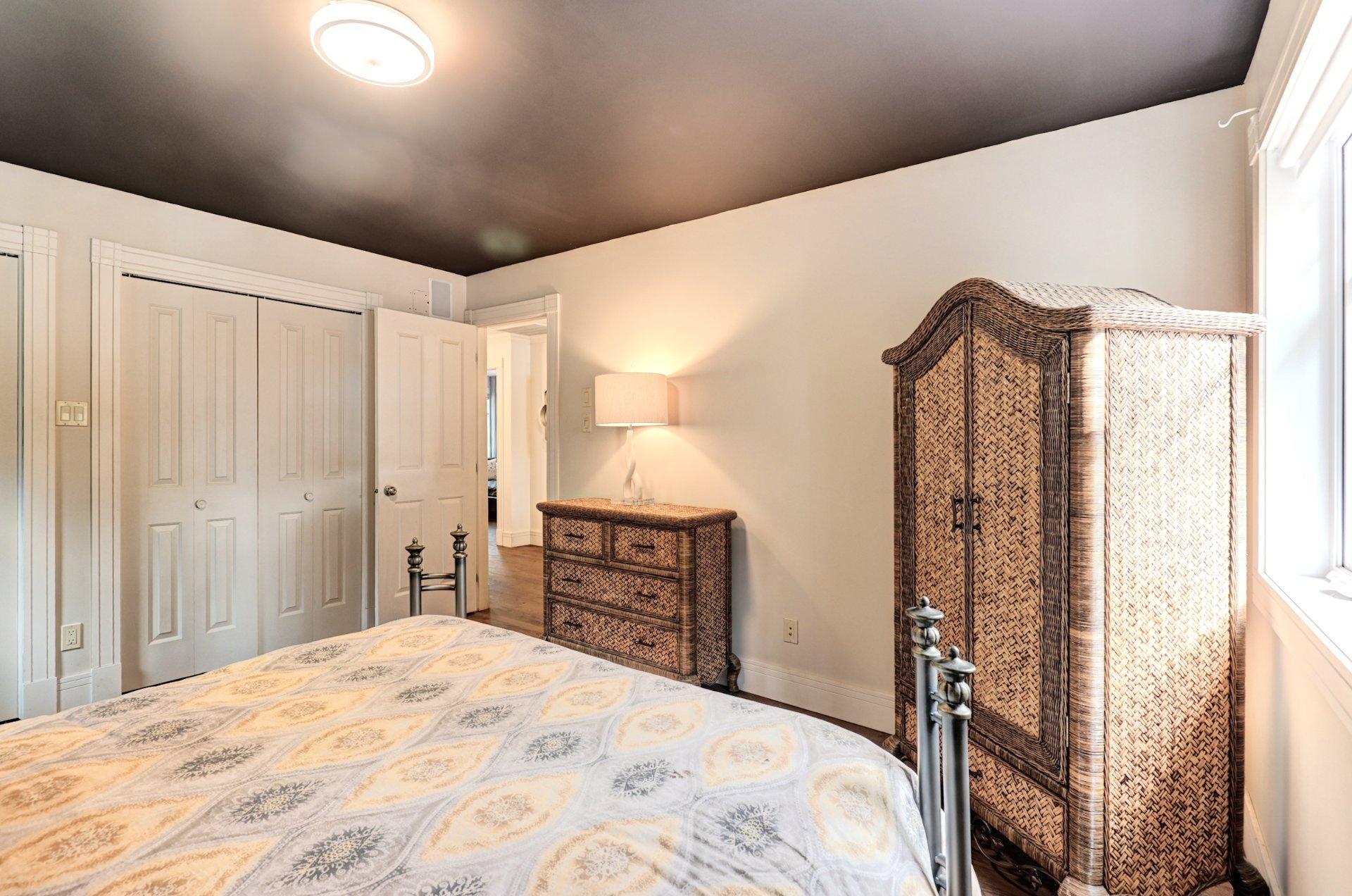 









1380


Rue de la Réserve

,
Saint-Lucien,




QC
J0C1N0

