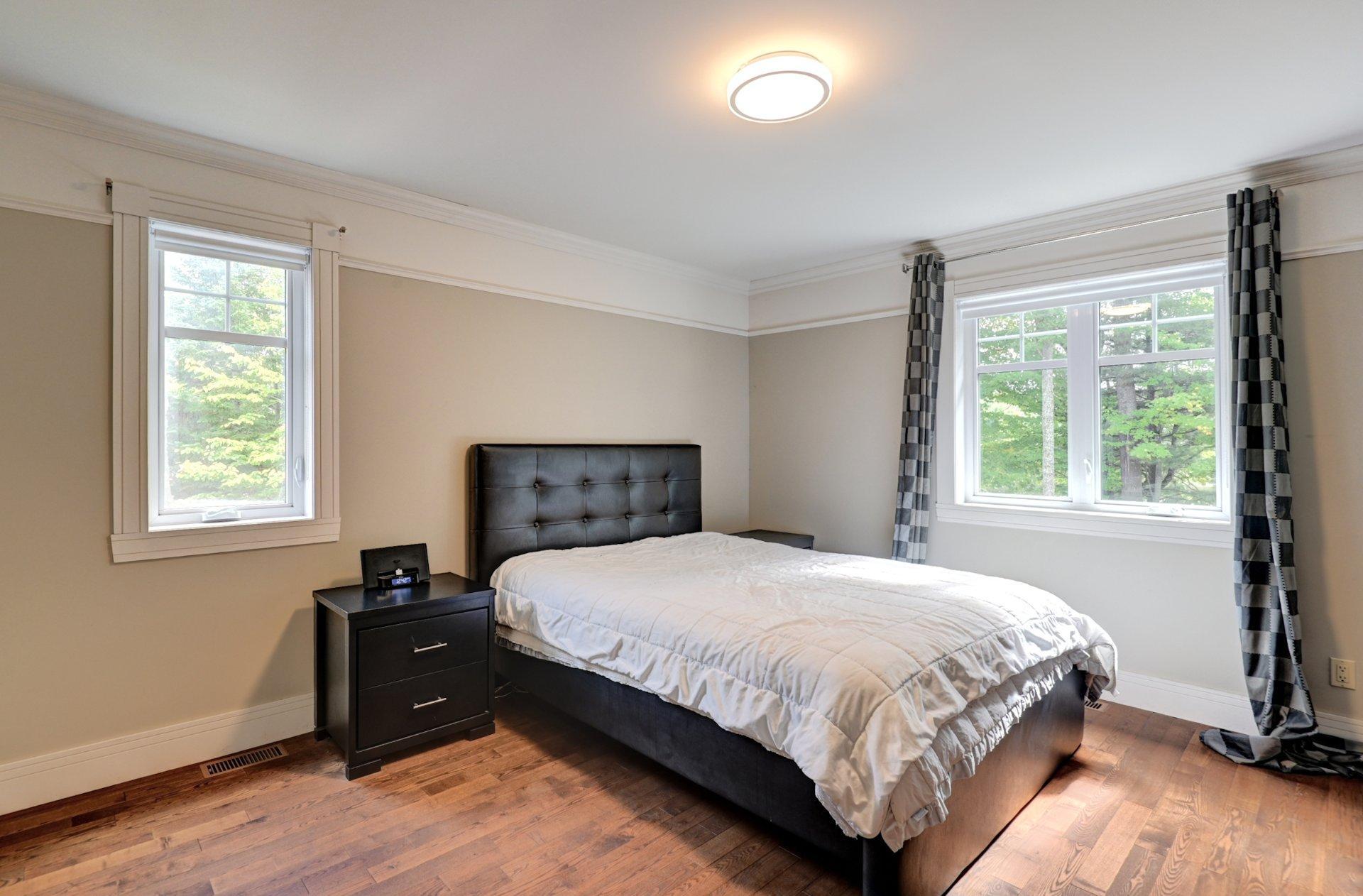 









1380


Rue de la Réserve

,
Saint-Lucien,




QC
J0C1N0

