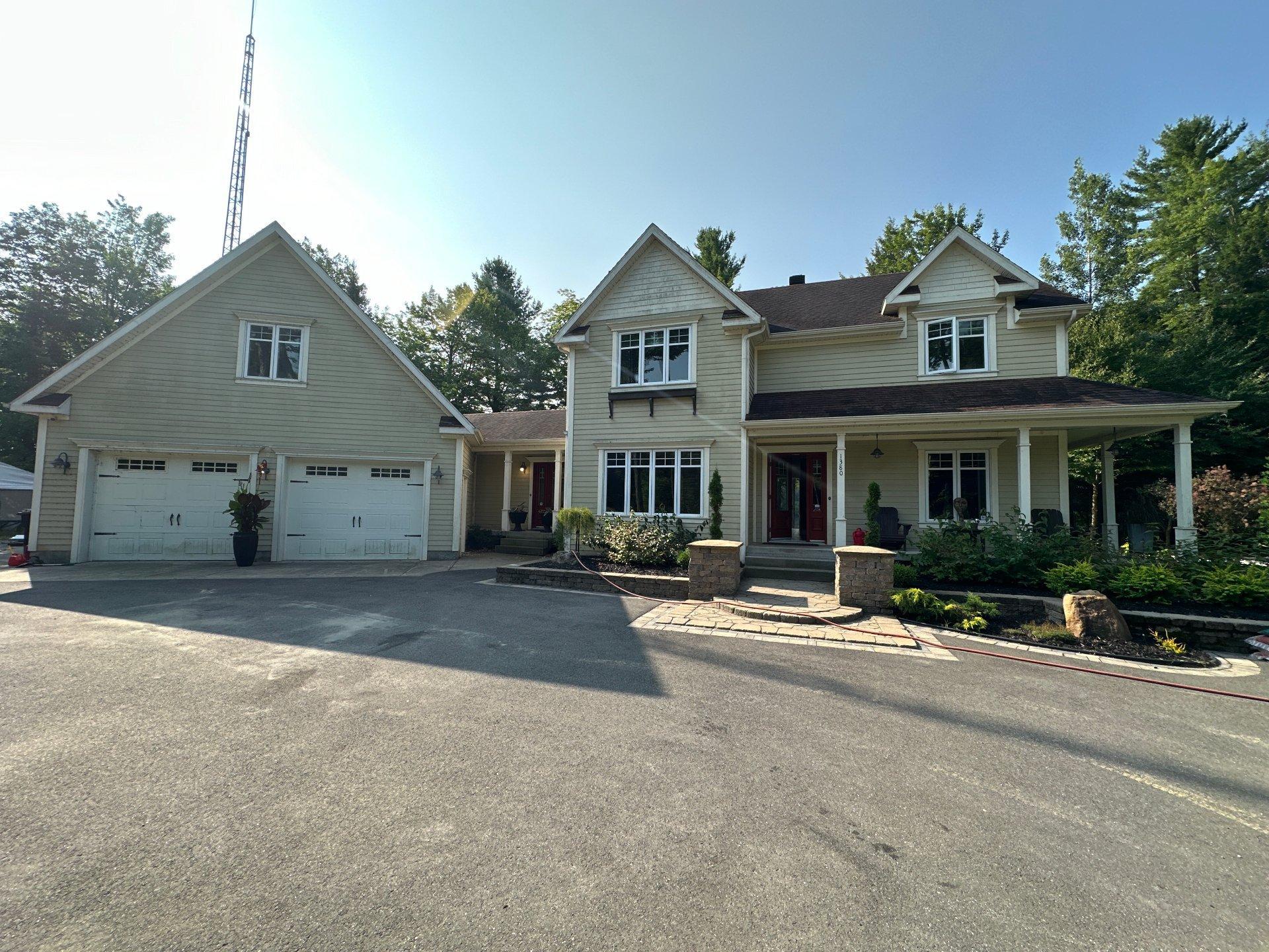 









1380


Rue de la Réserve

,
Saint-Lucien,




QC
J0C1N0


